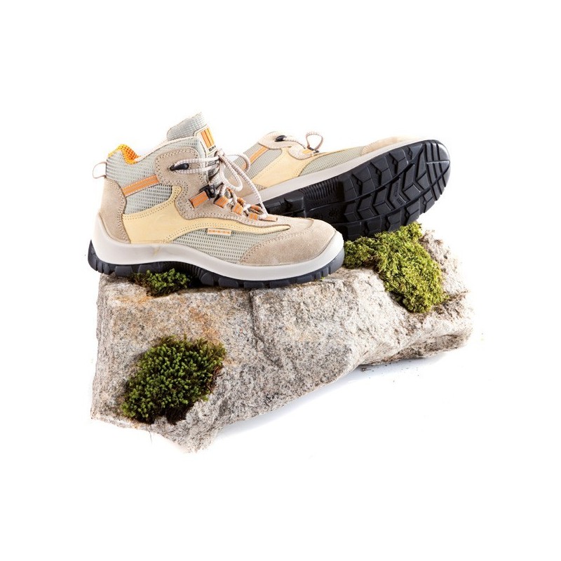 Chaussures de sécurité tout terrrain taille 39