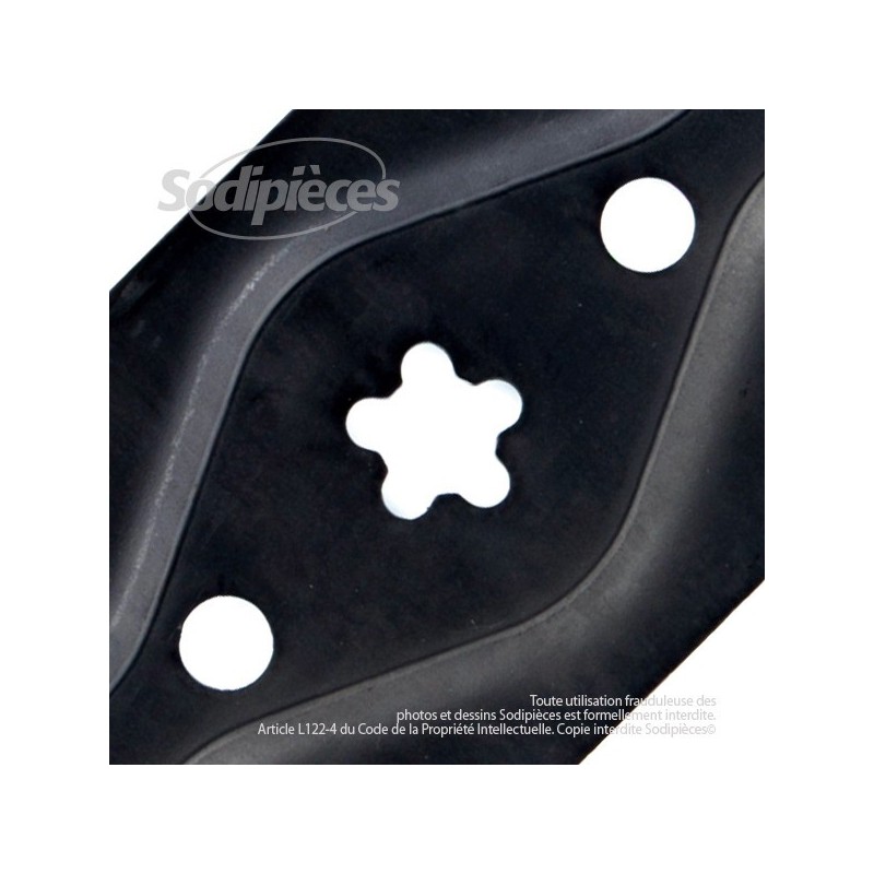 Lame. Coupe 54,3 cm. Section 57 x 4. Alèsage étoilé 5 pointes