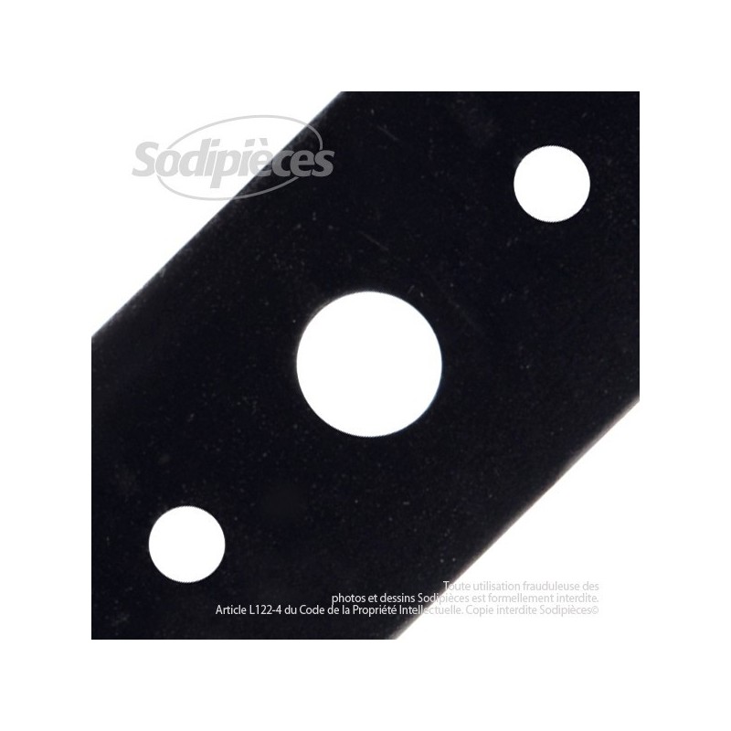 Lame. Coupe à gauche 46 cm. Section 55 x 4. Alèsage 18.