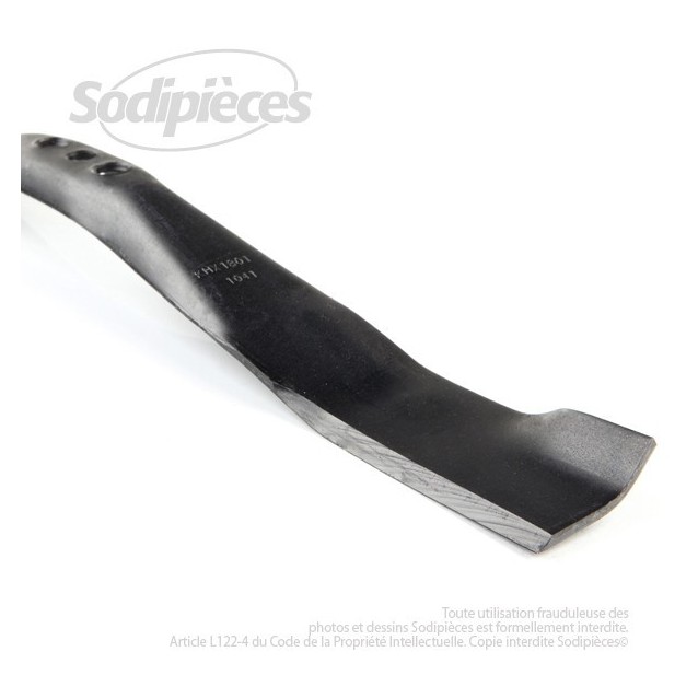 Lame. Coupe 53,3 cm. Section 50 x 4. Alèsage 10.