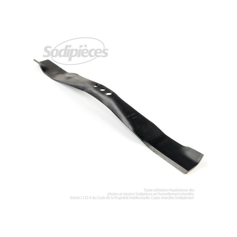 Lame. Coupe 53,3 cm. Section 50 x 4. Alèsage 10.