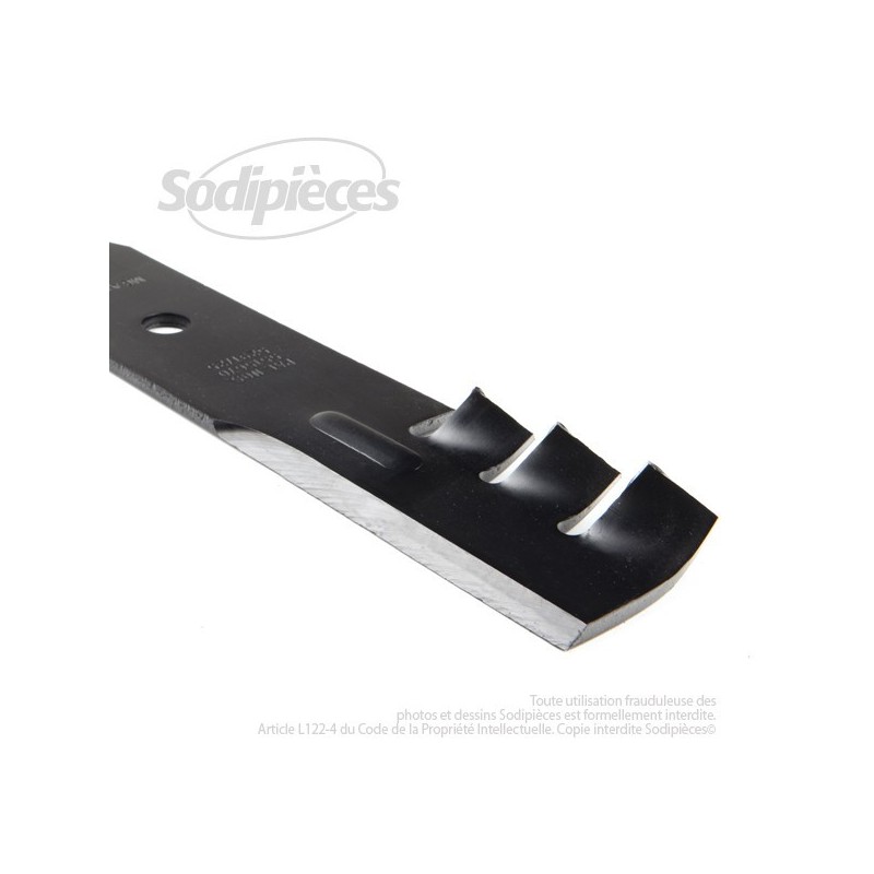 Lame. Coupe 42 cm. Section 64 x 5,2. Alèsage 15,9.