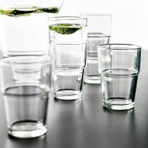 De 100 à 200 € H.T : 6 verres de table design offert !
