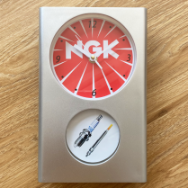 Horloge murale NGK