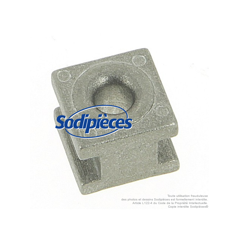 Passe fil modèle carré tête débroussailleuse