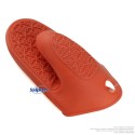 1 gant de cuisine rouge en silicone offert !